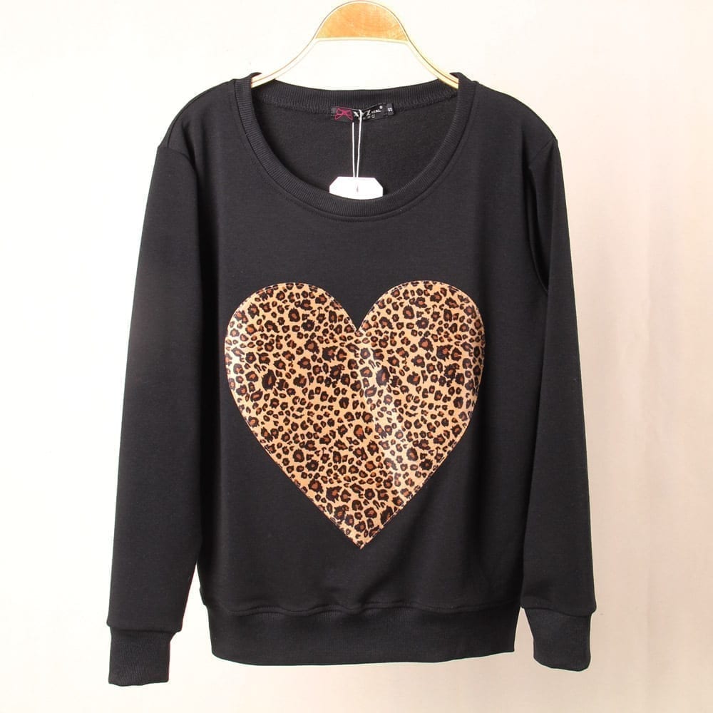 Leopard LOVE Heart Printed Sweatshirt - Uniqistic.com