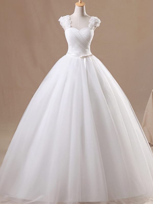 Elegant White Princess V-neck Flower Wedding Dress