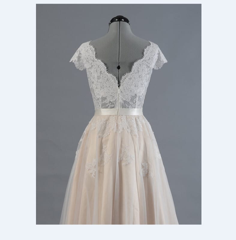 A-line Cap Sleeve V-back Lace Tulle Wedding Dress