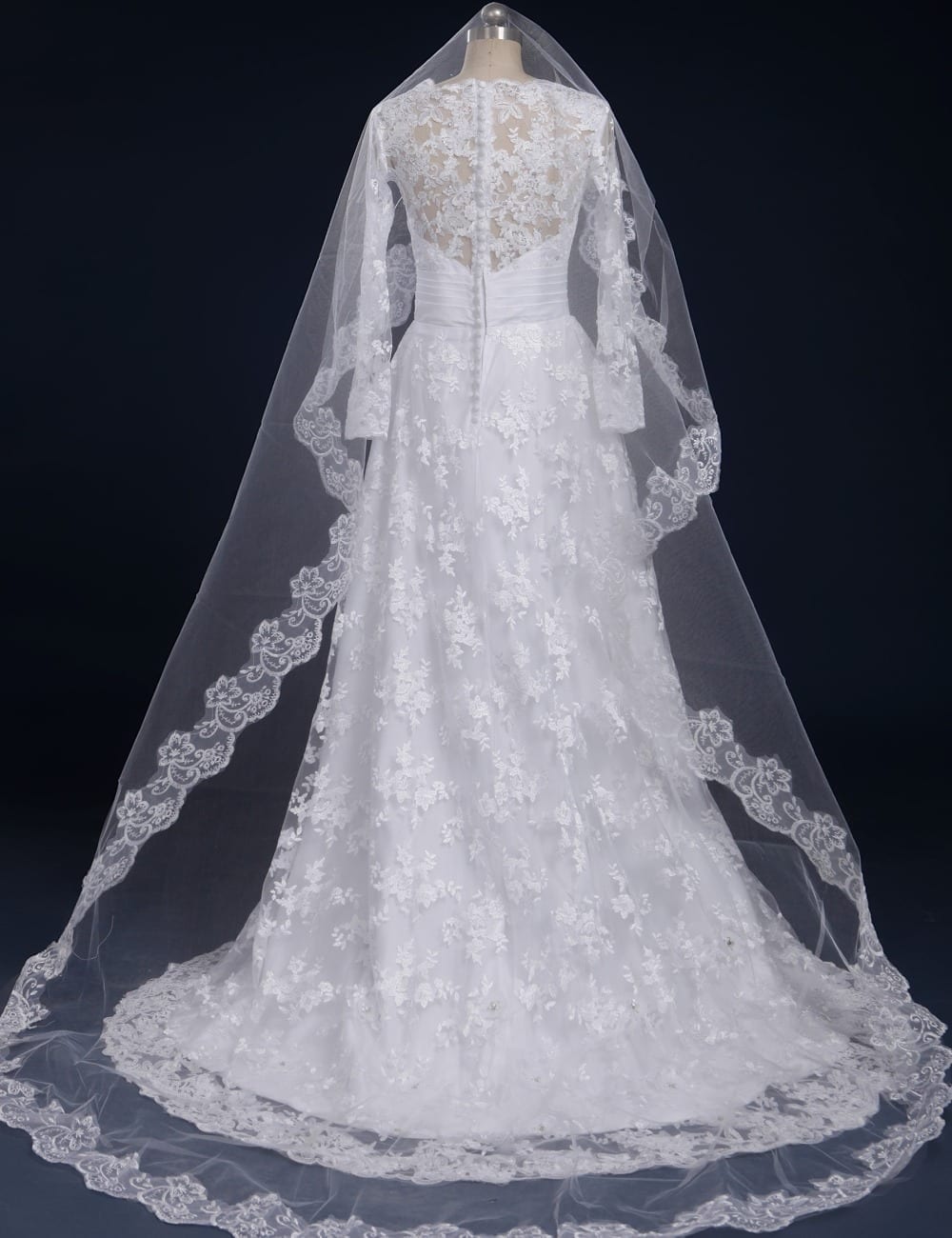 Elegant White Long Sleeve Lace Wedding Dress