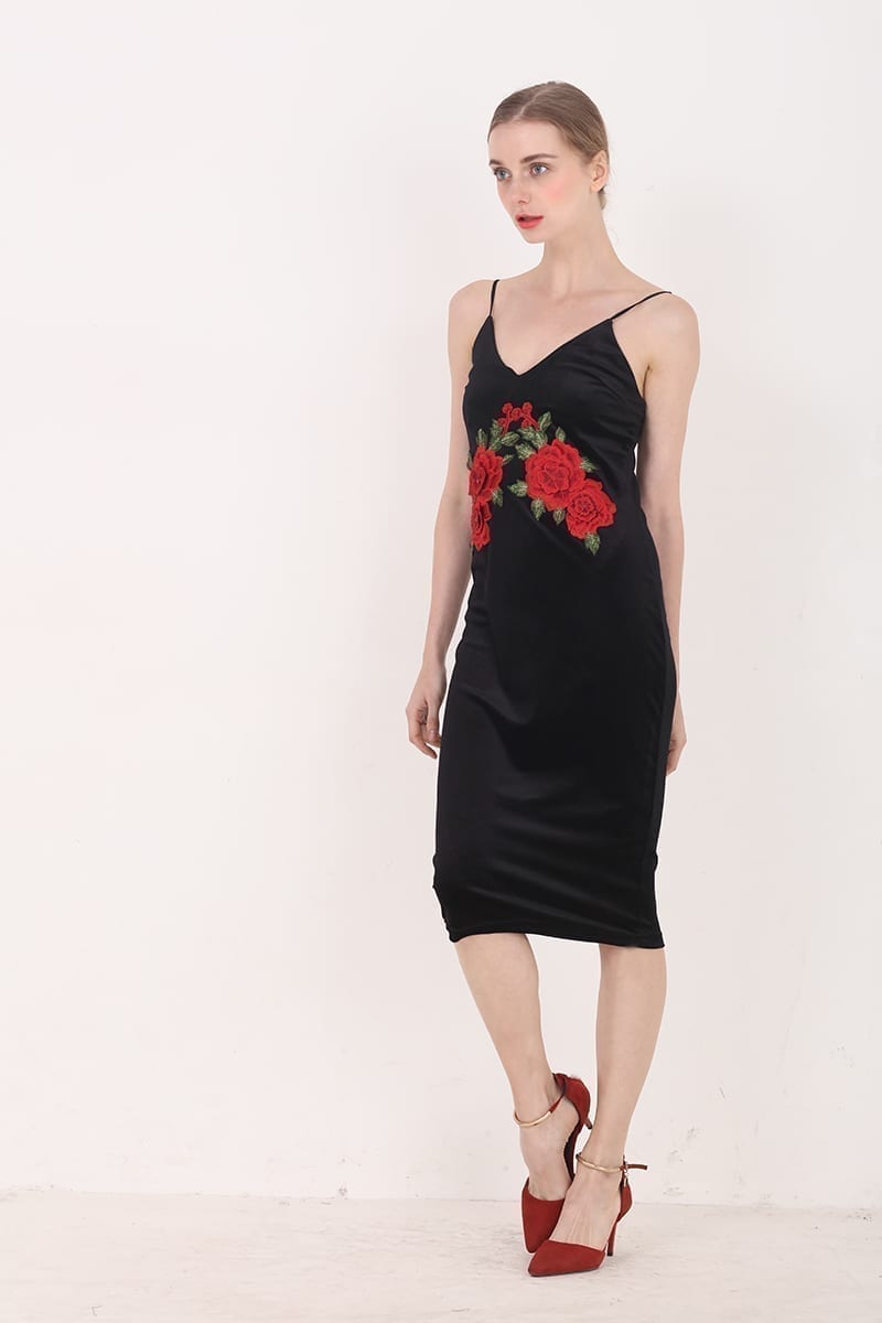 Red Flower Embroidered Black Velvet Shoulder-straps Bodycon Dress