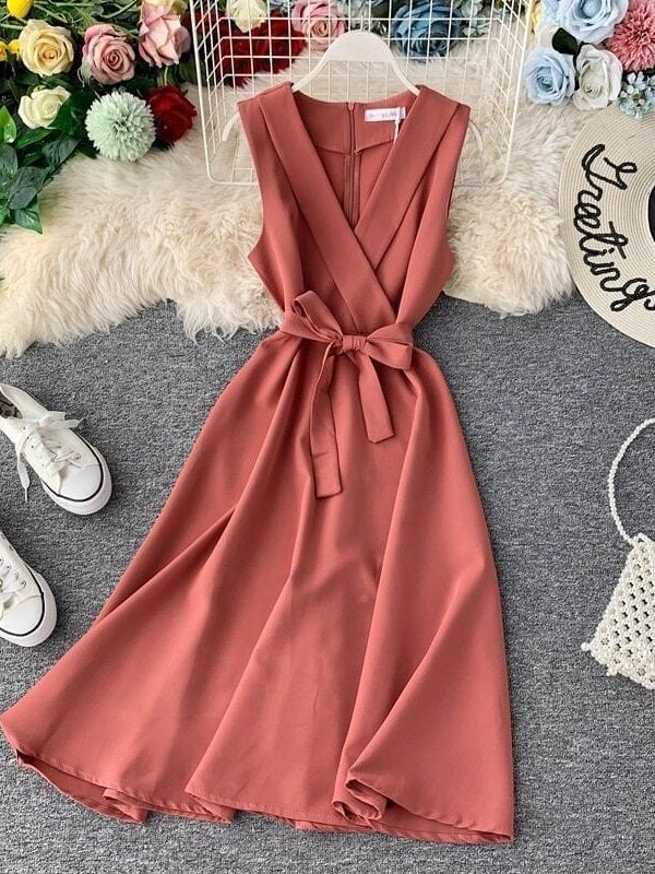 Elegant A-line Sleeveless V-neck Midi Dress