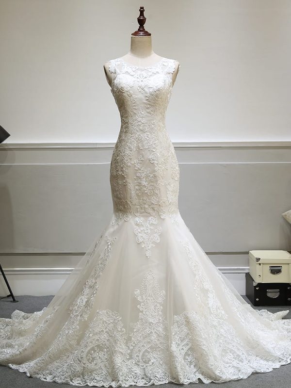 Elegant Lace See Through Backless Vintage Mermaid Wedding Dress