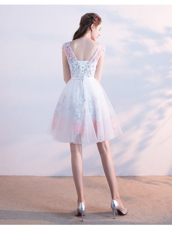 Elegant Tulle Lace Appliques A-line Bridesmaid Dress