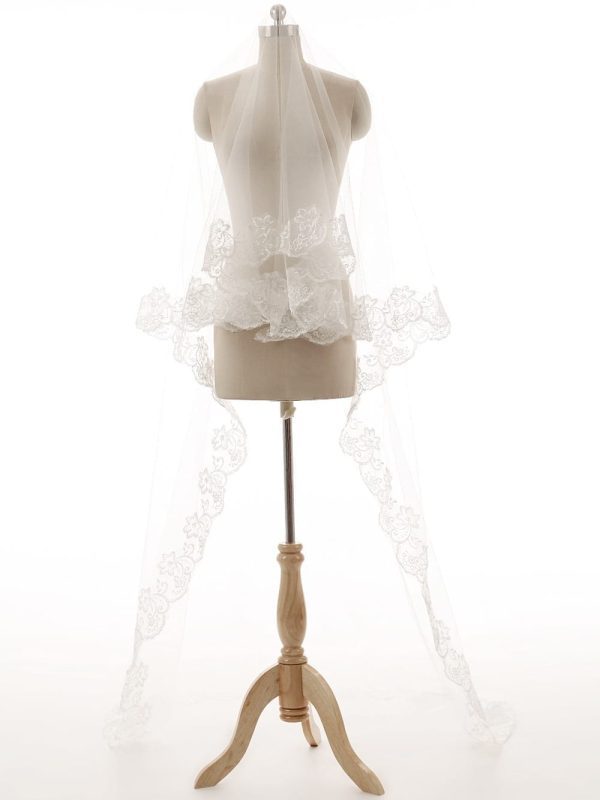 Long Appliques Lace Tulle White Wedding Veils 150 cm | Uniqistic.com