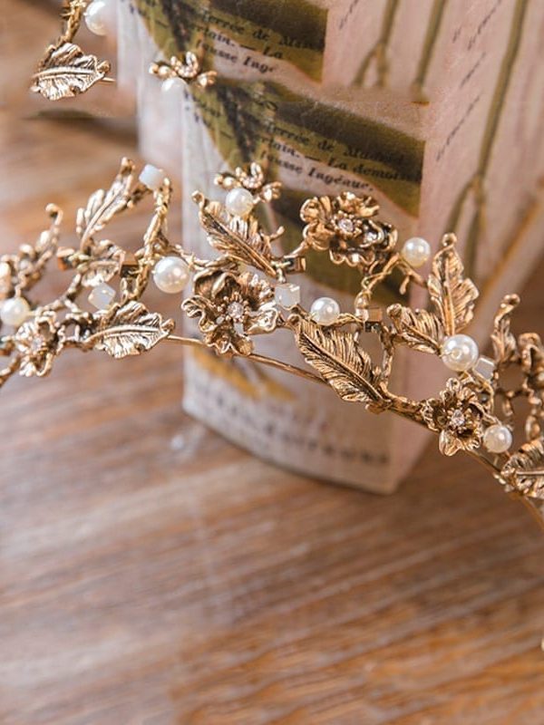 Vintage Retro Gold Bridal Wedding Tiara And Crown Wedding Head Jewelry