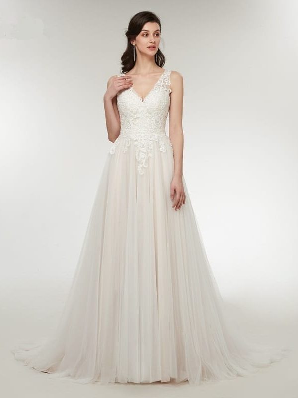 Beautiful Appliques Lace Pearls Backless Princess Beach V-Neck Sleeveless Wedding Dress in Wedding dresses