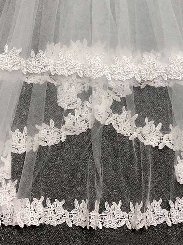 Lace Ribbon Edge With Comb Two Layers Wedding Veil