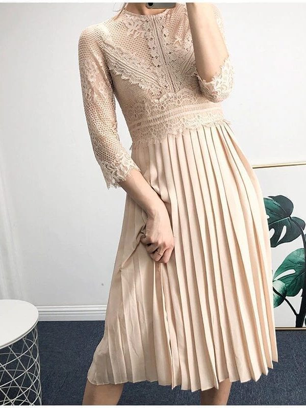 O-neck Patchwork Pleated Solid A-line Long Sleeve Lace Dress