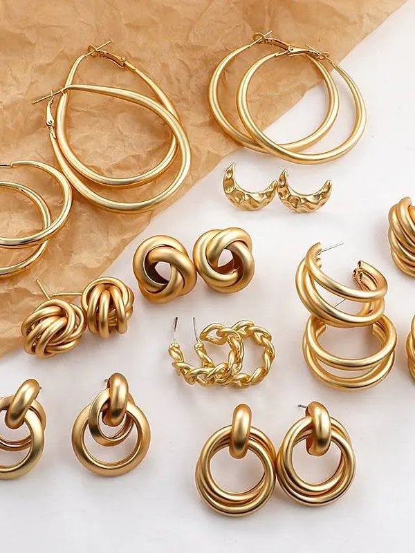 Gold round geometric drop statement earrings