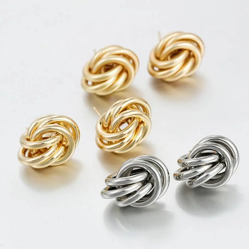 Elegant Simple Gold Alloy Drop Earrings in Earrings