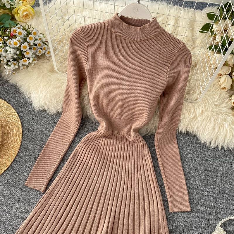 Vintage A-Line Pleated Knitted Sweater Midi Dress in Dresses