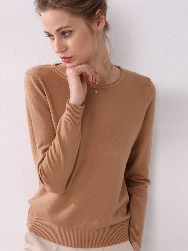 Long Sleeves O-Neck Collar Knitting Sweater in Sweaters
