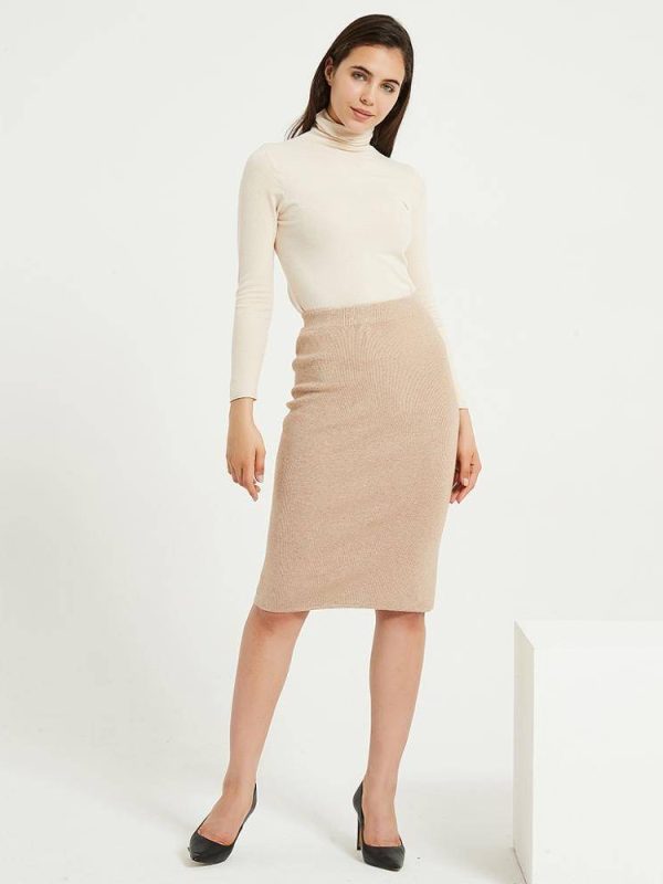 Knitted straight high waist knee-length skirt