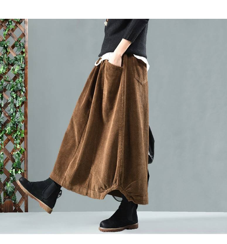 Vintage Elastic Waist A-Line Pleated Skirt in Skirts
