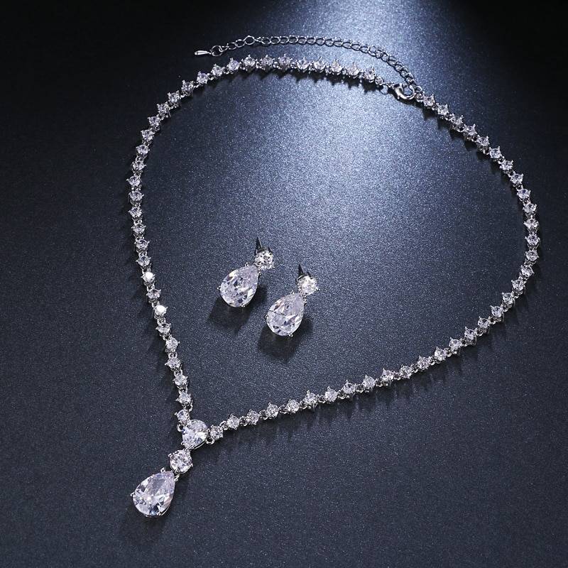 Cubic Zirconia Crystal Earrings Necklace Wedding Jewelry Set in Wedding Accessories