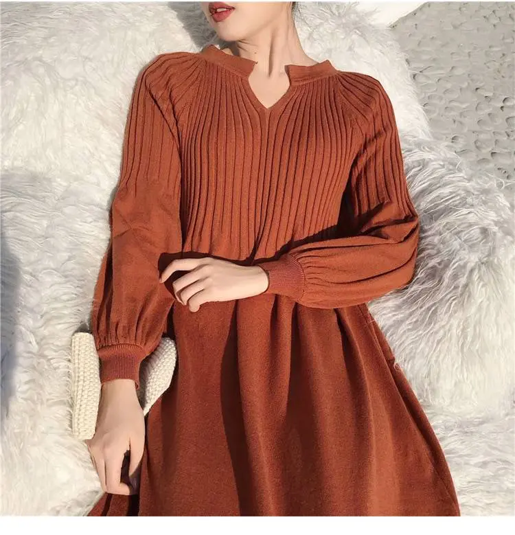 Knitting v-neck solid color retro dress