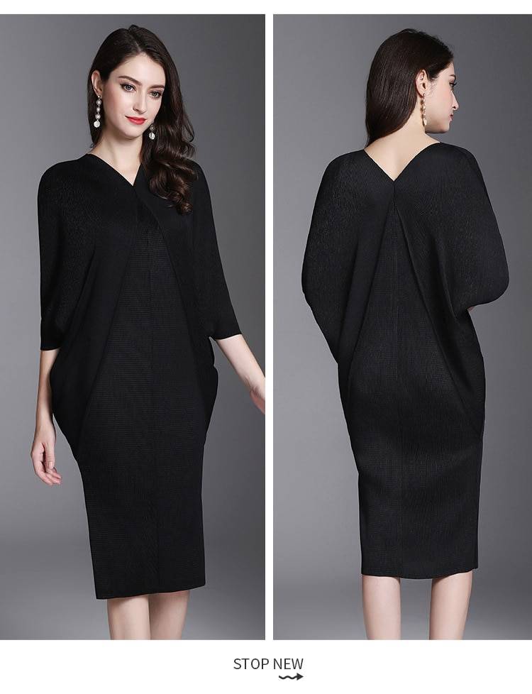 V collar bawting sleeve pleated loose dress