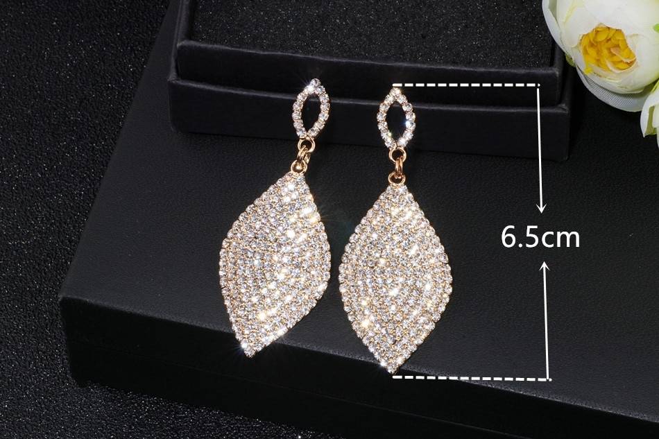 Teardrop Shape Crystal Earrings Wedding Jewelry in Wedding Accessories