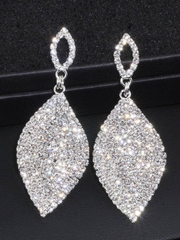 Teardrop Shape Crystal Earrings Wedding Jewelry in Wedding Accessories