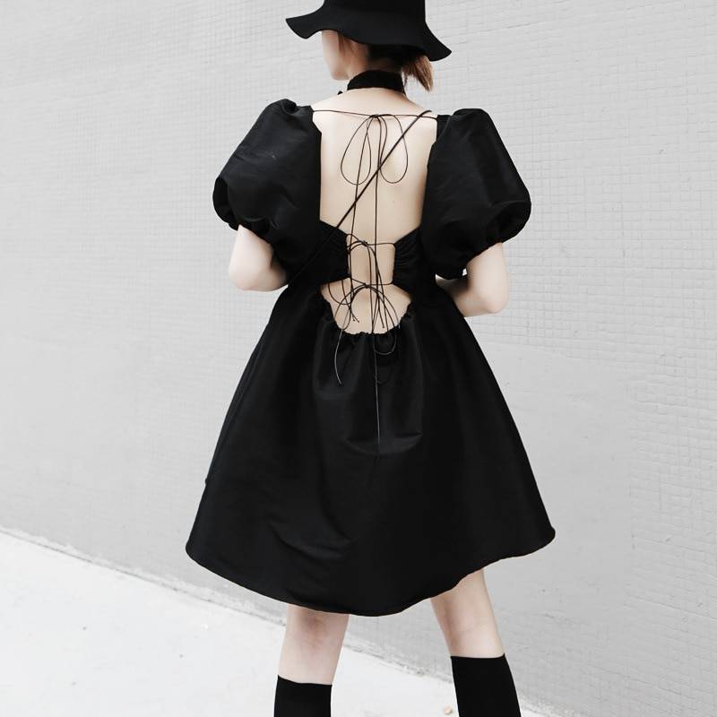 Square Collar Short Sleeve Loose Black Dress in Dresses