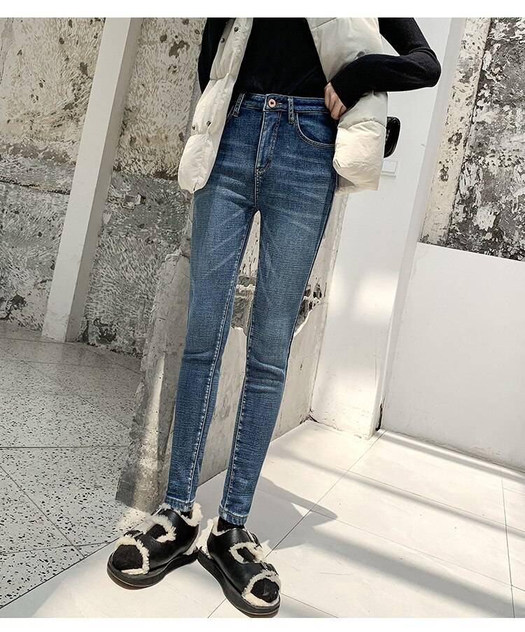 Winter Velvet High Waist Skinny Jeans in Pants