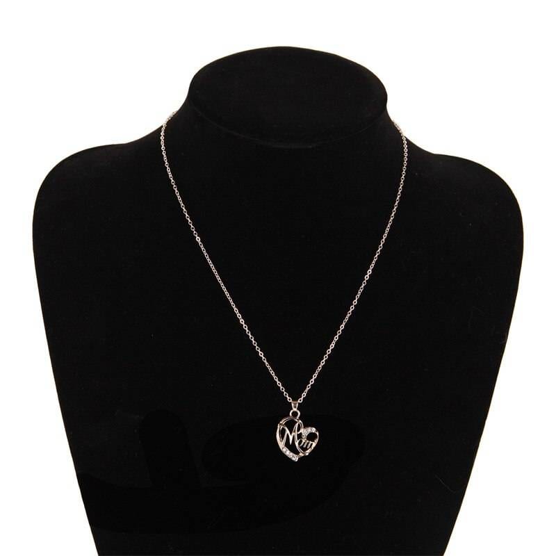 Vintage Multilayer Pendant Butterfly Necklace in Necklaces