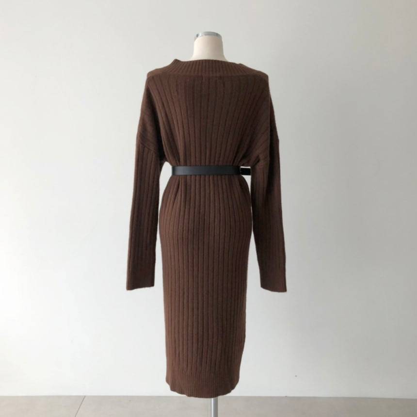 Long sleeve sweater knitted dress