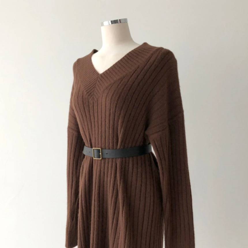 Long sleeve sweater knitted dress