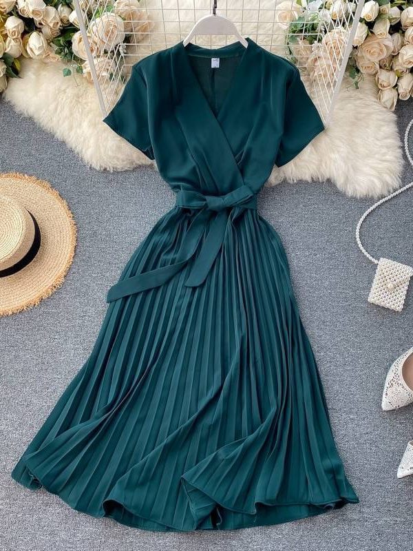 Elegant V-Neck Lace-Up Waist Pleated Midi Retro Dress in Dresses