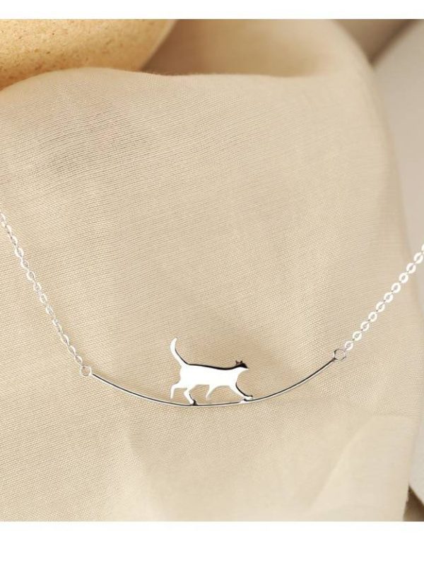 Silver Cute Walking Cat Clavicle Chain Necklace in Necklaces