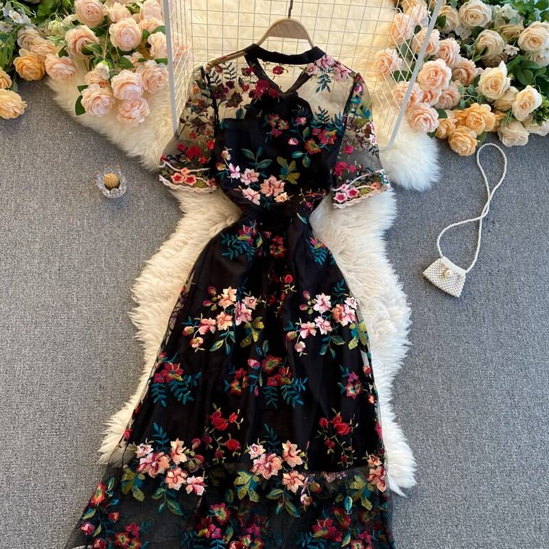 Elegant Bow Round Neck Short Sleeve Embroidery Flower A-Line Dress in Dresses