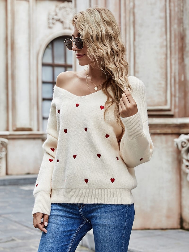 Fitshinling v neck embroidery heart sweater