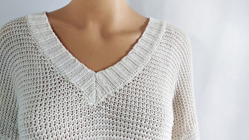 V neck loose hollow out knitwear sweater