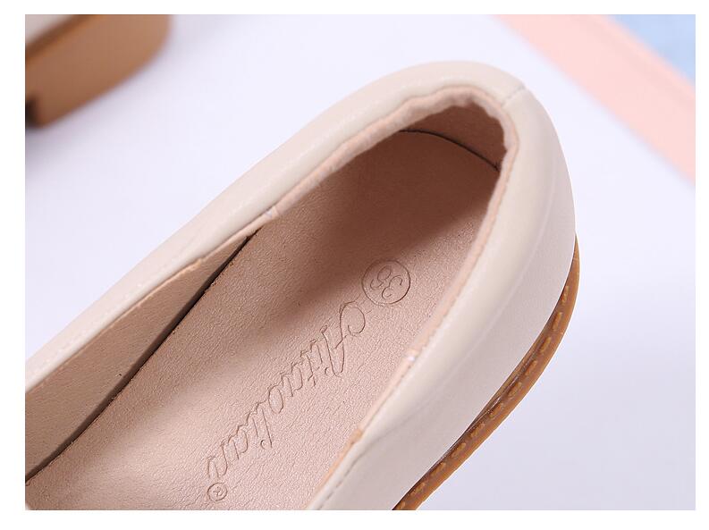 Retro loaferflate small leather light-mouthed shoes in Flats
