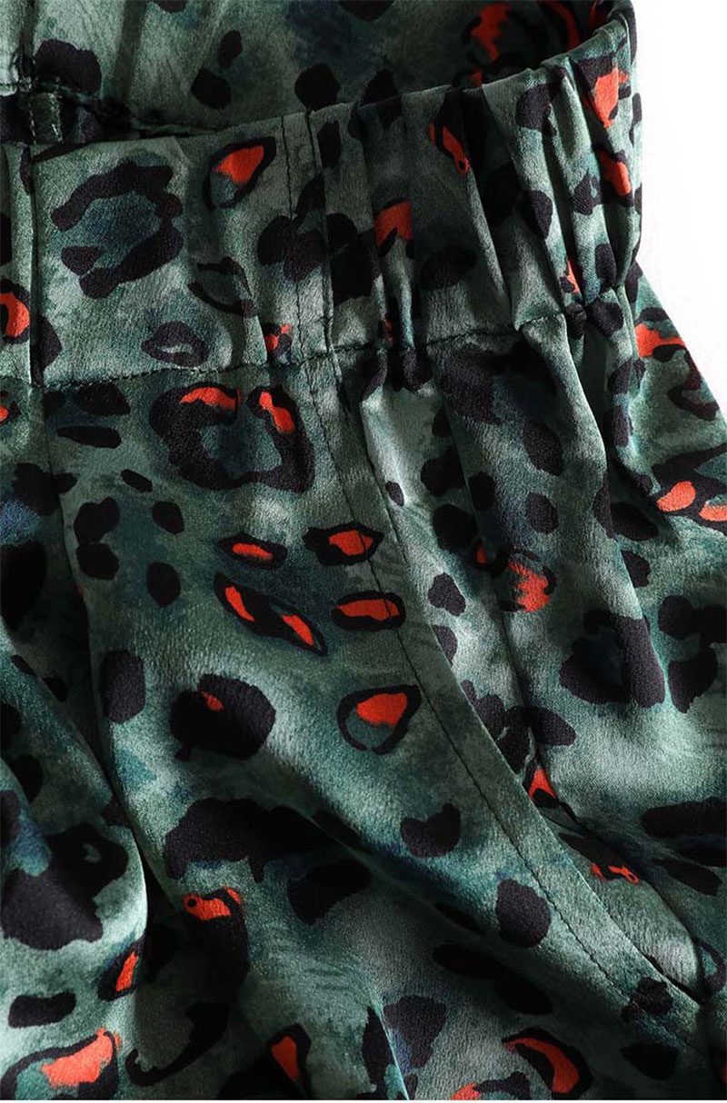 Green Leopard Printing Dyeing Draped Wide-Leg Pants in Pants