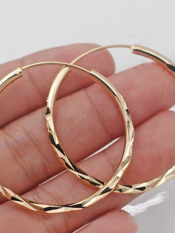 Gold color geometric pattern classic simple hoop earring