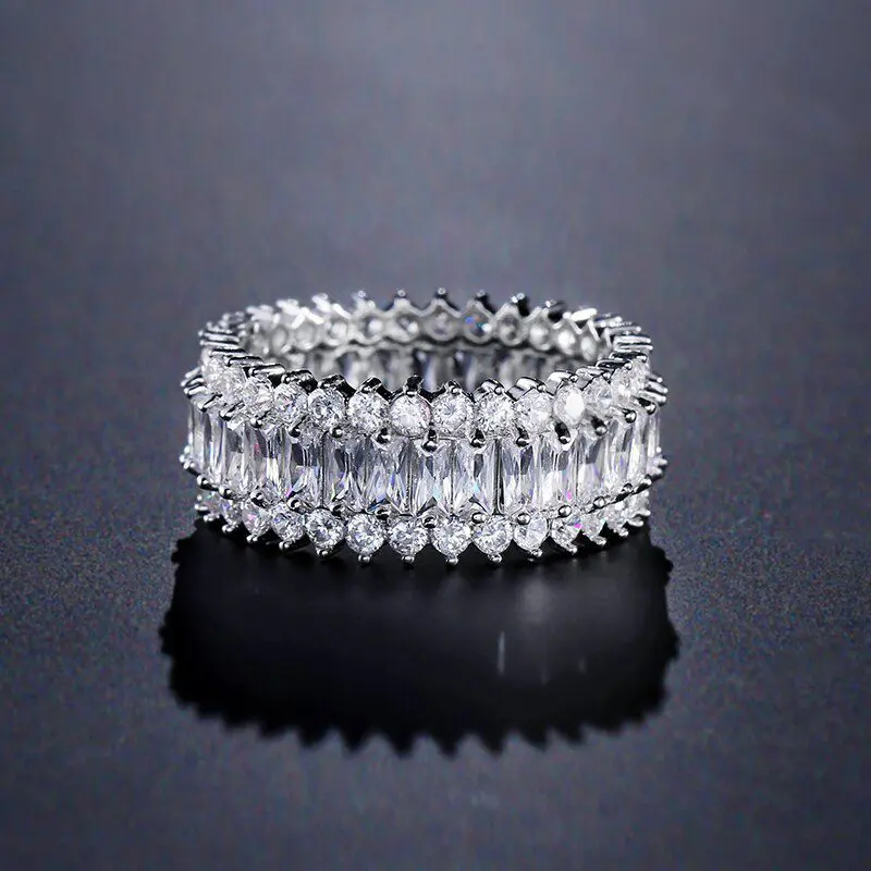 Luxury zirconia crystal wedding ring