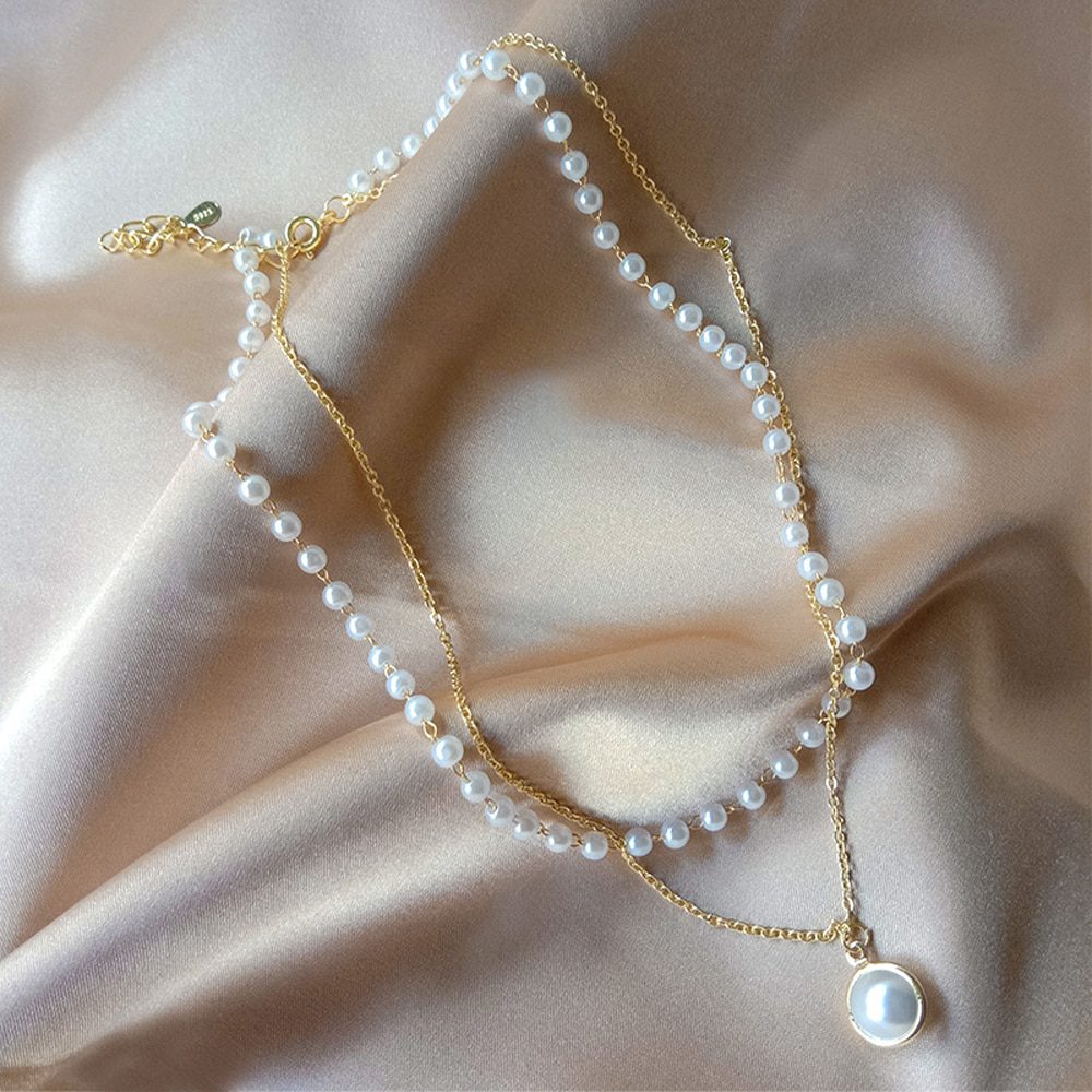Double Layer Chain Pendant Pearl Choker Necklace in Necklaces