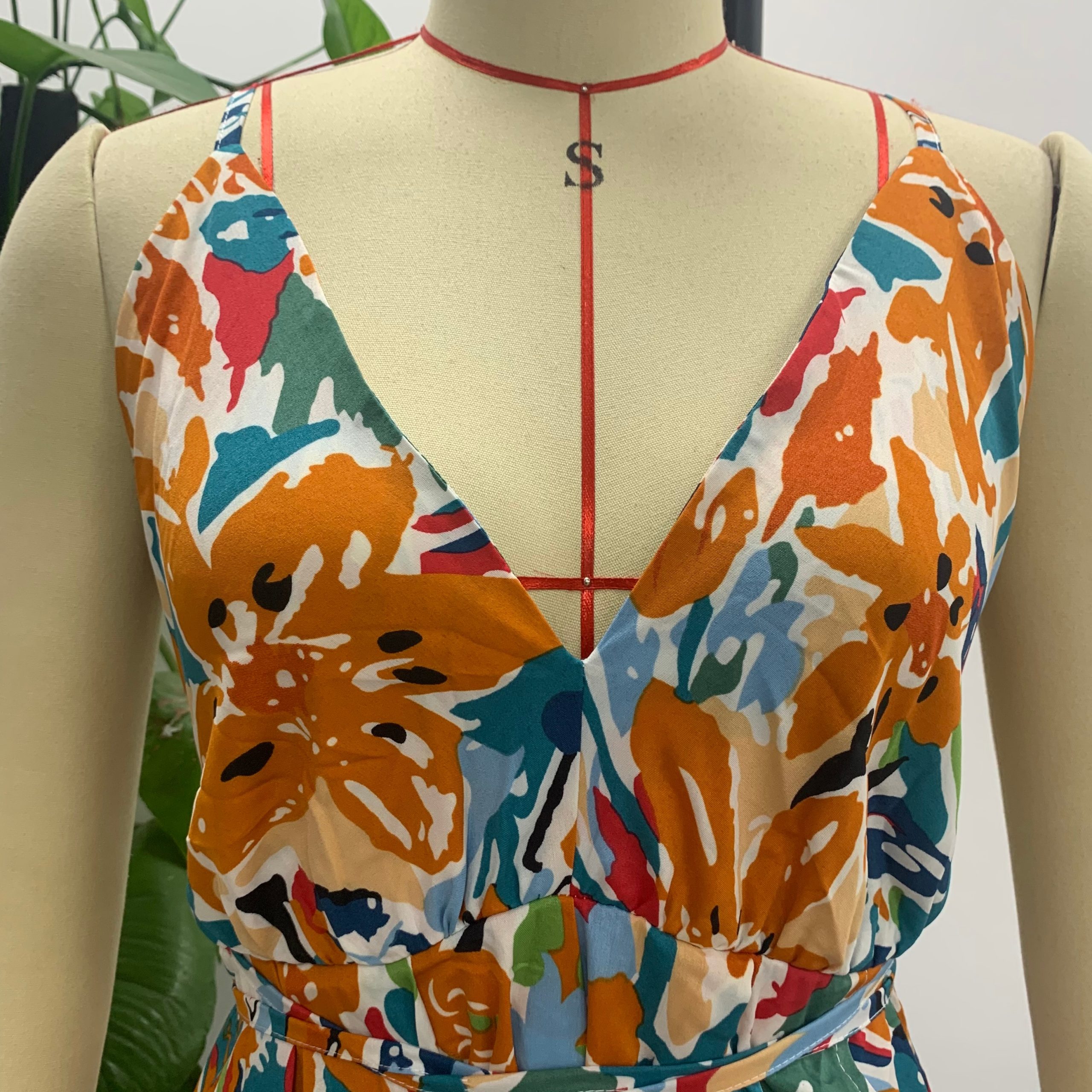V-Neck Print Straps Backless High Waist Lace Up Split Maxi Beach Dress in Dresses