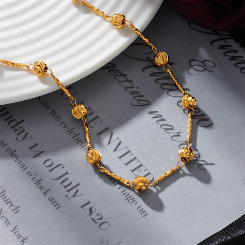 Spherical Splicing Charms Thick Chain Choker Necklace in Necklaces