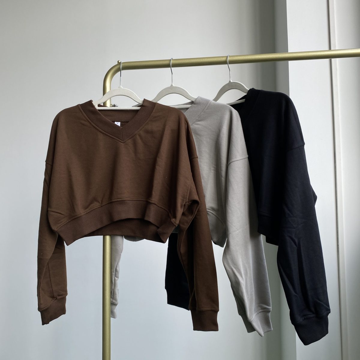 Loose Long Sleeve Workout V Neck Top Sweatshirt - Hoodies & Sweatshirts - Uniqistic.com