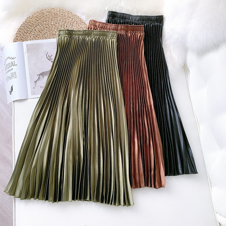 High Waist Satin Metallic Pleated Skirt | Uniqistic.com