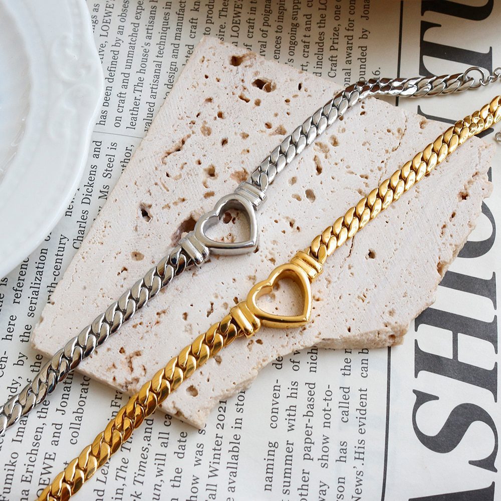 Gold Love Heart Shape Chain Necklace Bracelet Jewelry Set in Necklaces