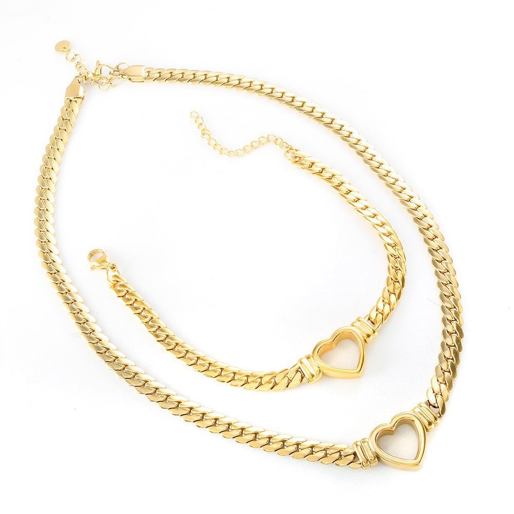 Gold Love Heart Shape Chain Necklace Bracelet Jewelry Set in Necklaces
