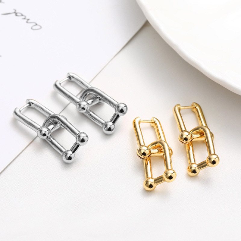 Creative Simple U-Shape Gold Earrings in Earrings