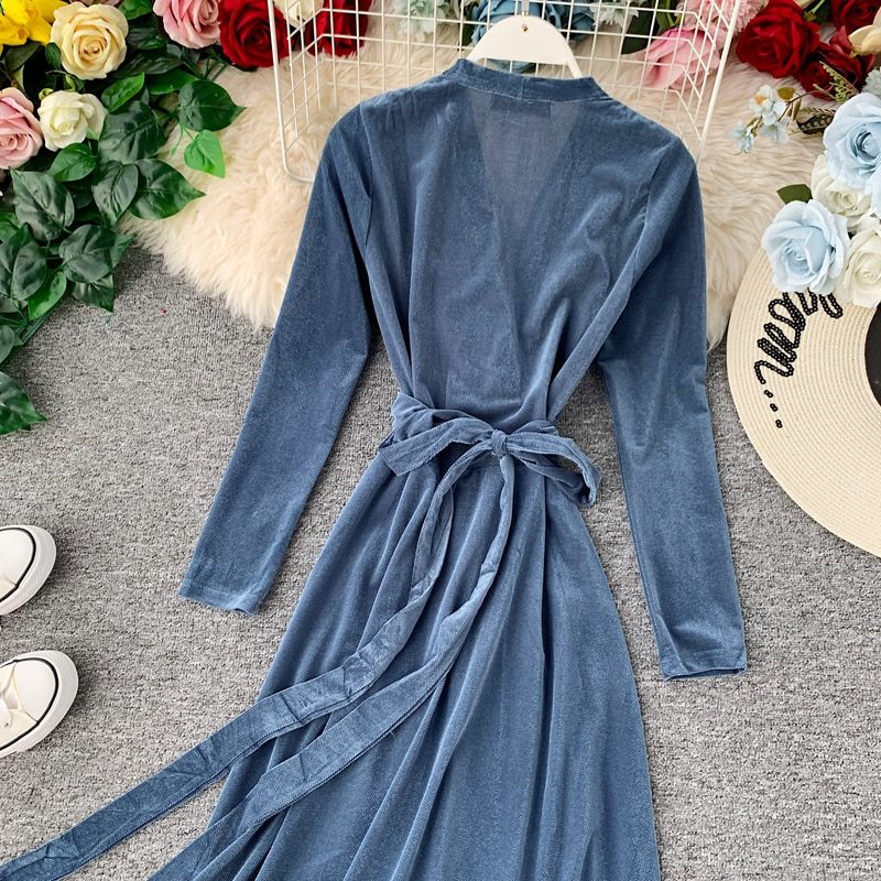 Vintage Long Sleeve V-Neck High Waist Velvet Dress in Dresses