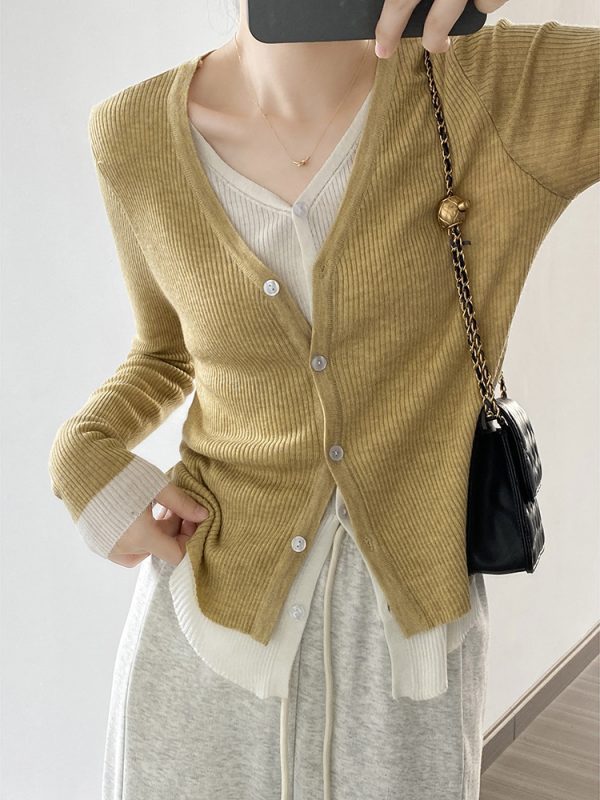 V neck Faux Two Piece Knitted Cardigan in Sweaters