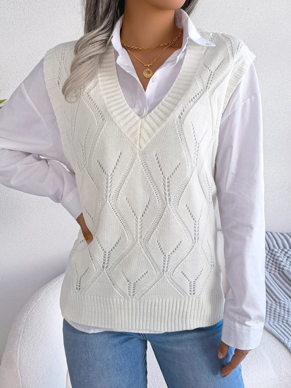 Street Hollow Out Cutout Diamond V neck Knitted Vest in Sweaters