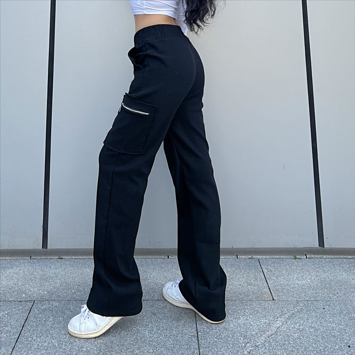 Trendy Cargo Pocket Zipper Trousers in Pants